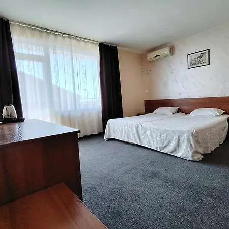 Sandor نيسيبار