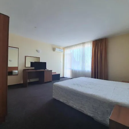 Sandor Hotel 2*